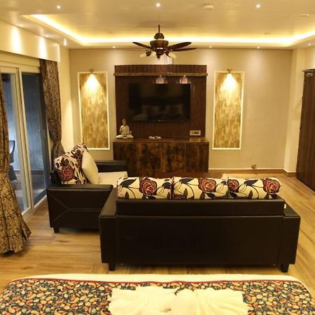 Dakshin Suites Srikakulam ภายนอก รูปภาพ