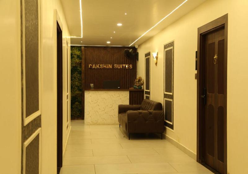 Dakshin Suites Srikakulam ภายนอก รูปภาพ