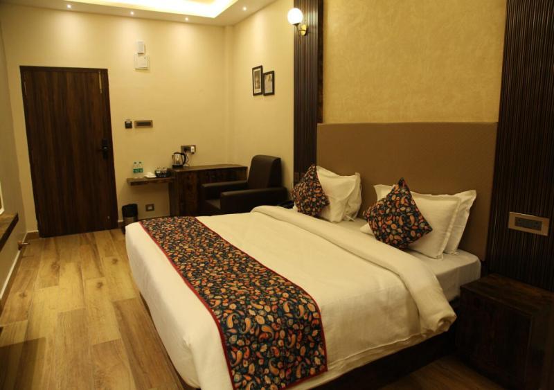 Dakshin Suites Srikakulam ภายนอก รูปภาพ
