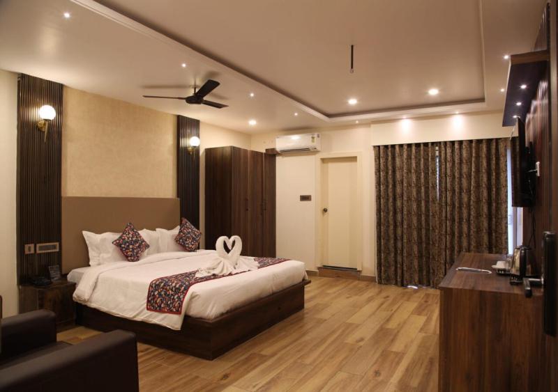 Dakshin Suites Srikakulam ภายนอก รูปภาพ